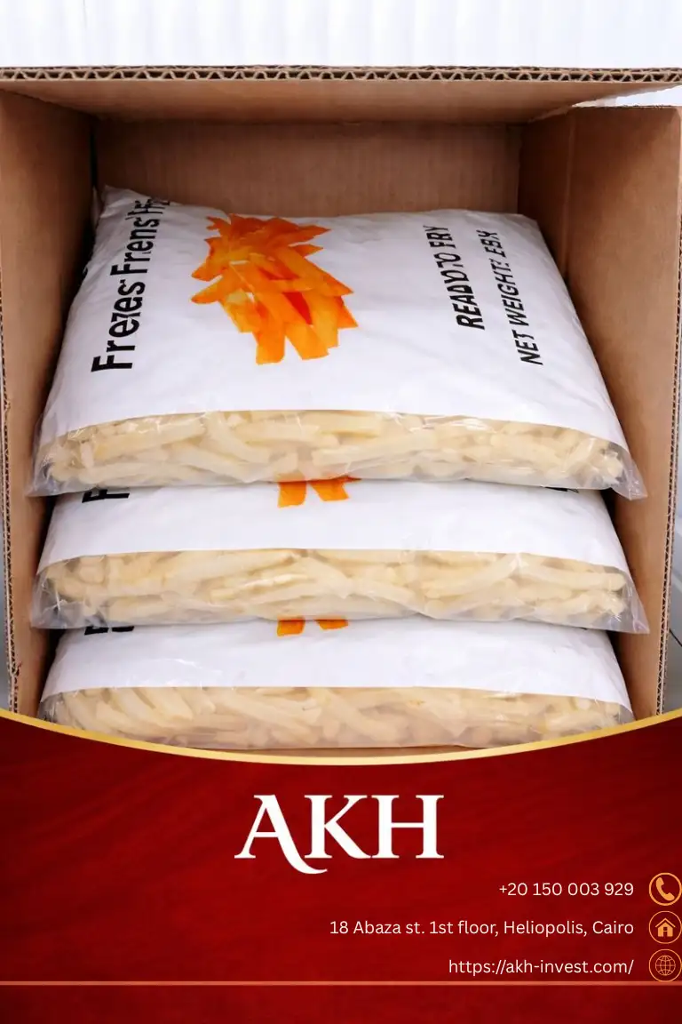 البطاطس نصف المقلية من AKH معبأة في أكياس شفافة، مثالية للاستخدام في السعودية.